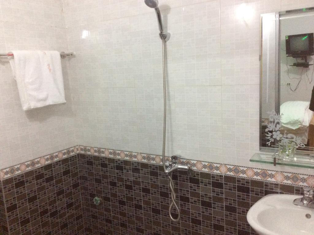 Van Anh Hotel Thach Loi Esterno foto